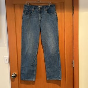 Women's Levi's Size 31 LOW PRO STRAIGHT